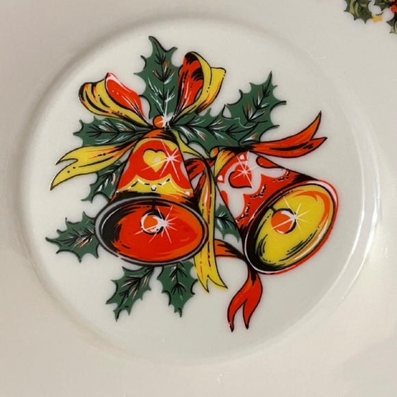 Campbell 1982 Vintage Christmas plate 5 3/4 inches in diameter - Picture 8 of 8